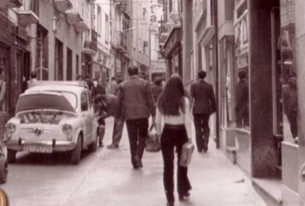 Calle de C&aacute;ceres