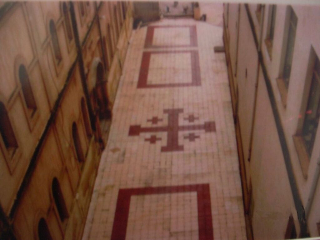 Colegio San Antonio de Padua - Entre edificios