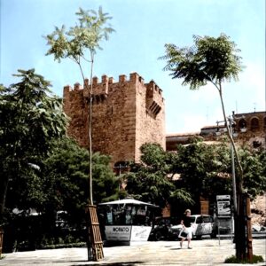 C&aacute;ceres - Plaza Mayor - Kiosco