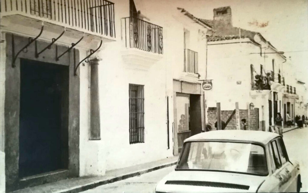 Llerena - Cuatro Esquinas