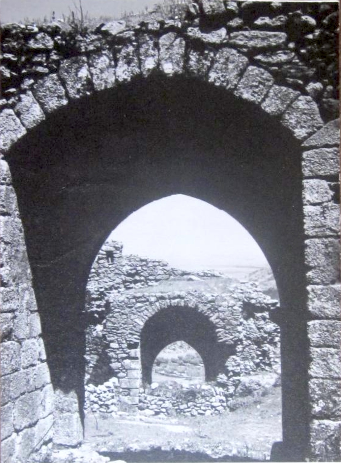 Arcos del Castillo de Montánchez
